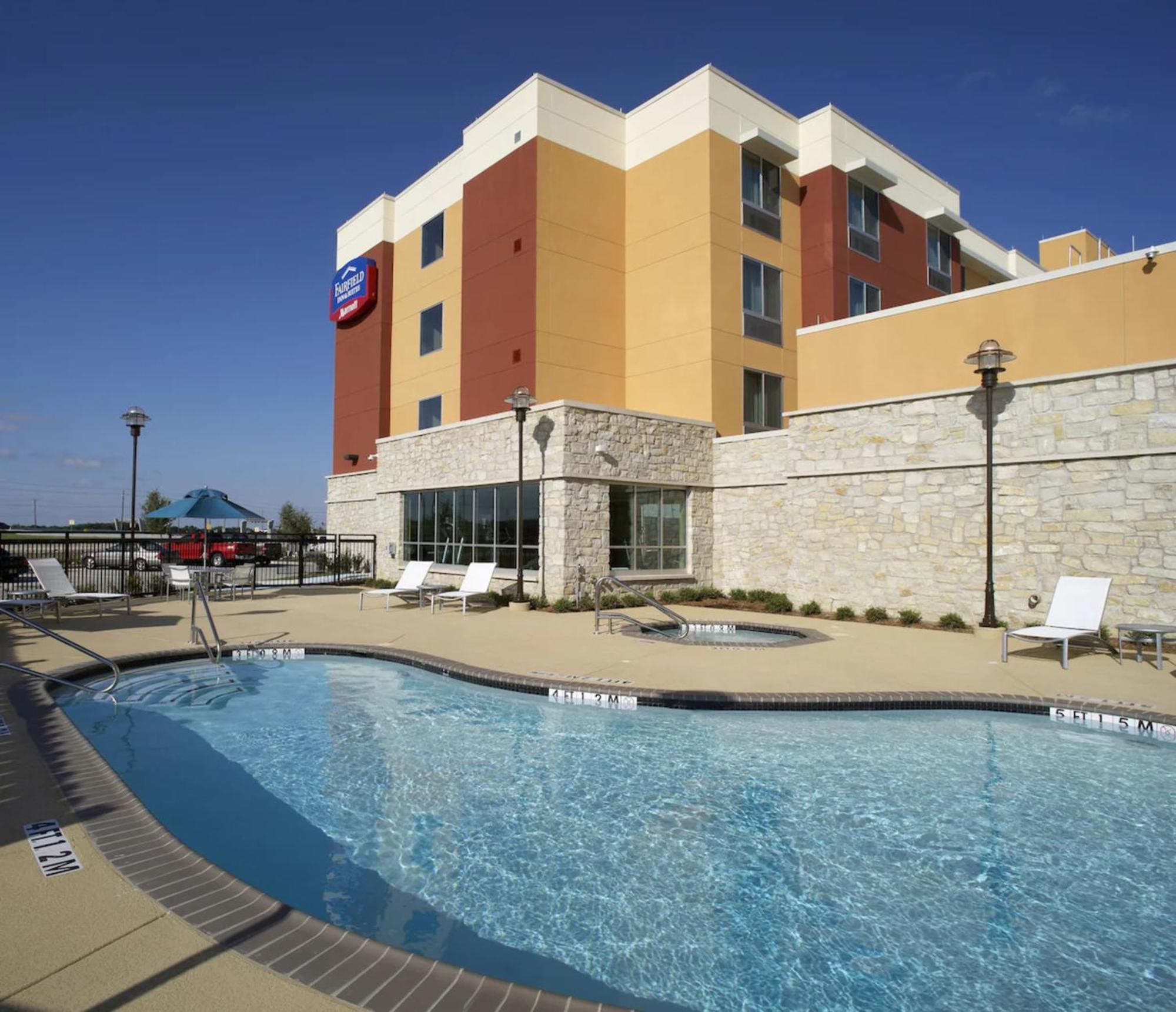 Fairfield Inn & Suites By Marriott Dallas Plano Колонията Екстериор снимка