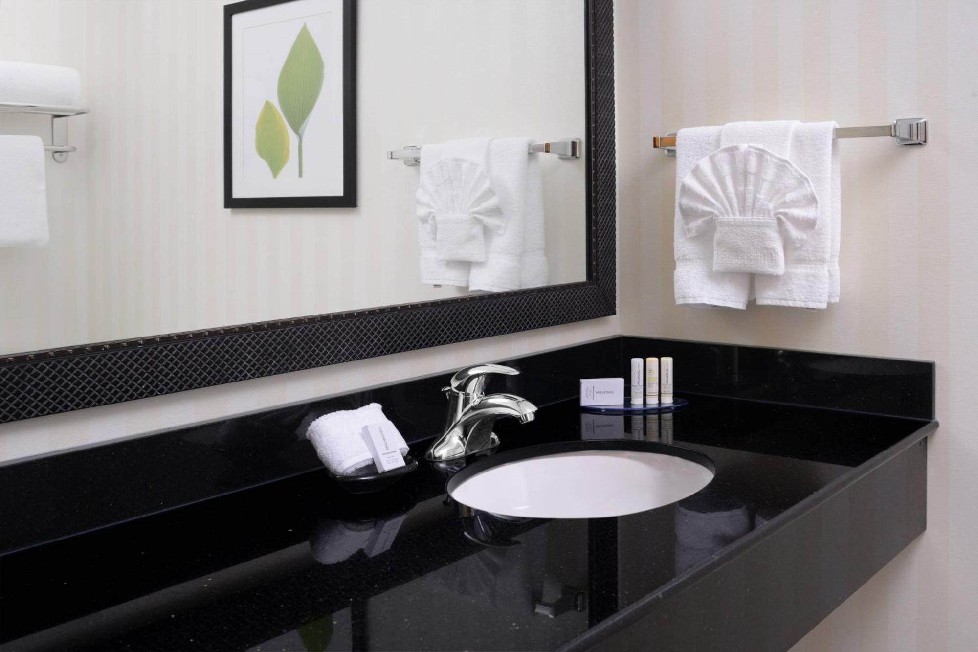 Fairfield Inn & Suites By Marriott Dallas Plano Колонията Екстериор снимка