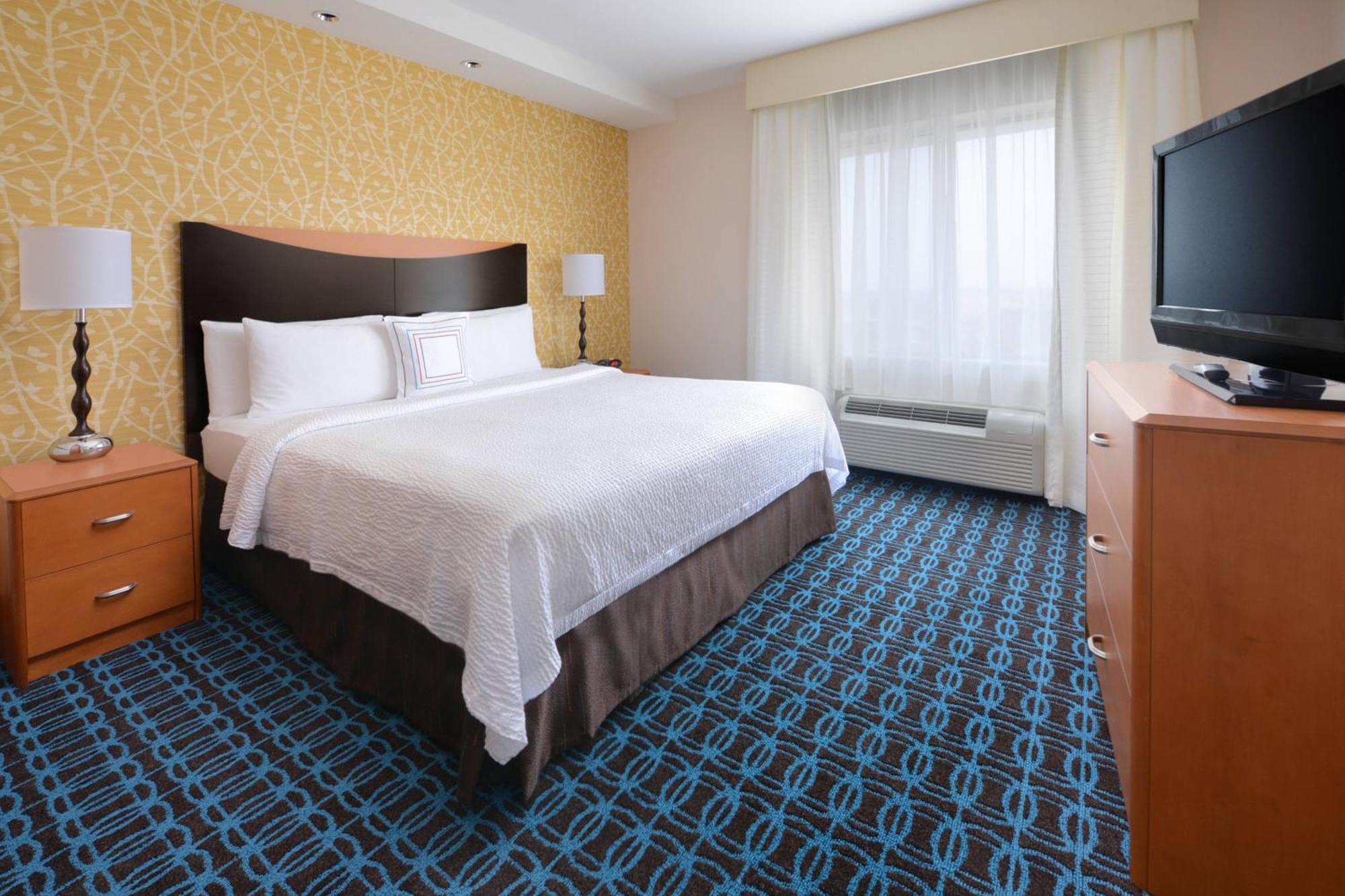 Fairfield Inn & Suites By Marriott Dallas Plano Колонията Екстериор снимка