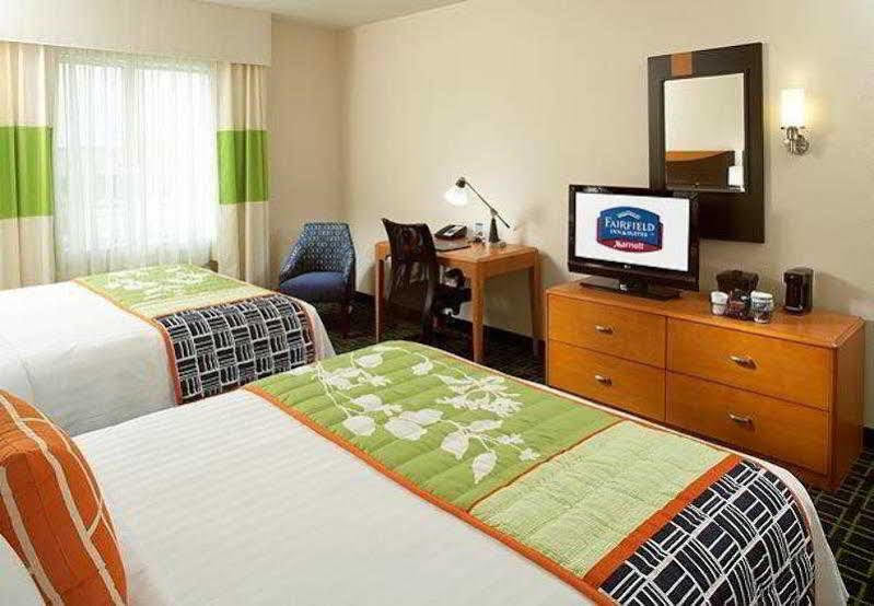 Fairfield Inn & Suites By Marriott Dallas Plano Колонията Екстериор снимка